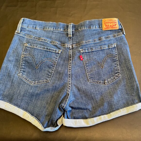 Women's Mid Length Levi Shorts - Picture 4 of 5